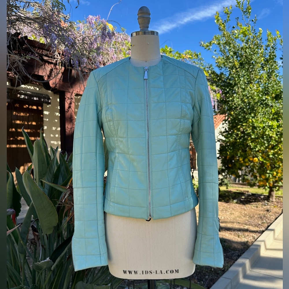 Dawn Levy quilted and cropped leather bomber jacket with zip wrists - size XS